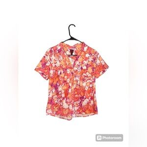 212 Collection Floral Button Down womens shirt SIZE: M